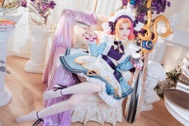 面饼丫面饼“咖啡甜心 格温”Cosplay作品赏析：二次元美图展现独特魅力