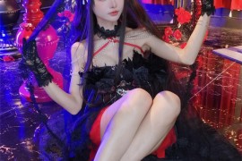 紫氯氯碧蓝航线·能代婚纱COS：一场红黑交织的梦幻盛宴