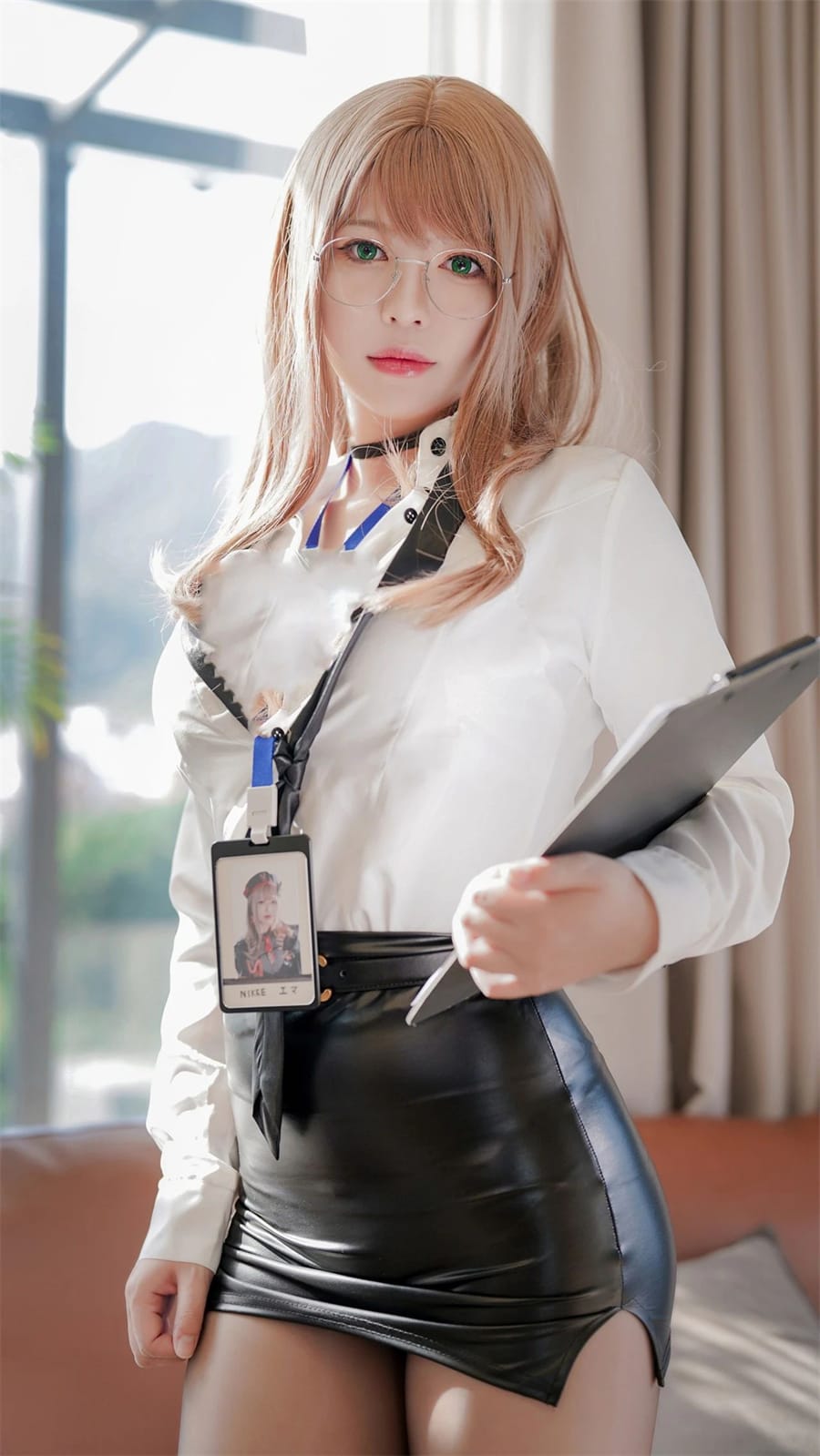 NIKKE艾玛OL秘书@半半子