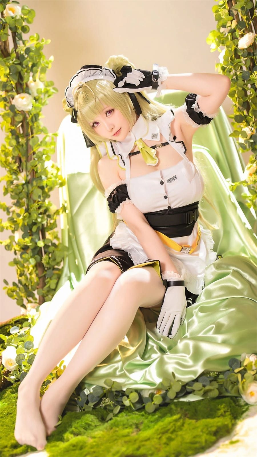 星之迟迟性感冷白皮女仆