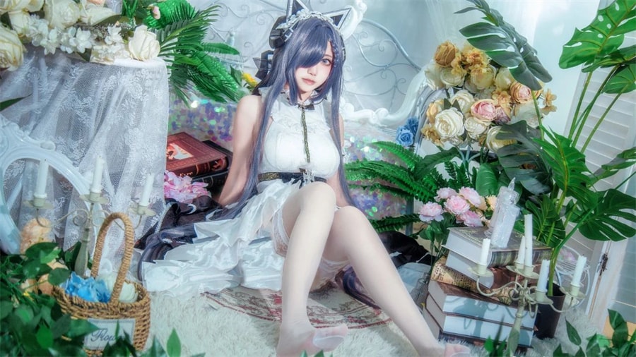 窨砚_Frasto cos 碧蓝航线奥古斯特