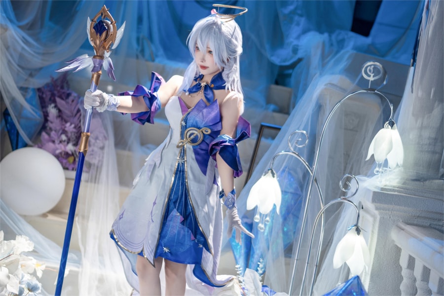 超级小禾儿知更鸟cosplay