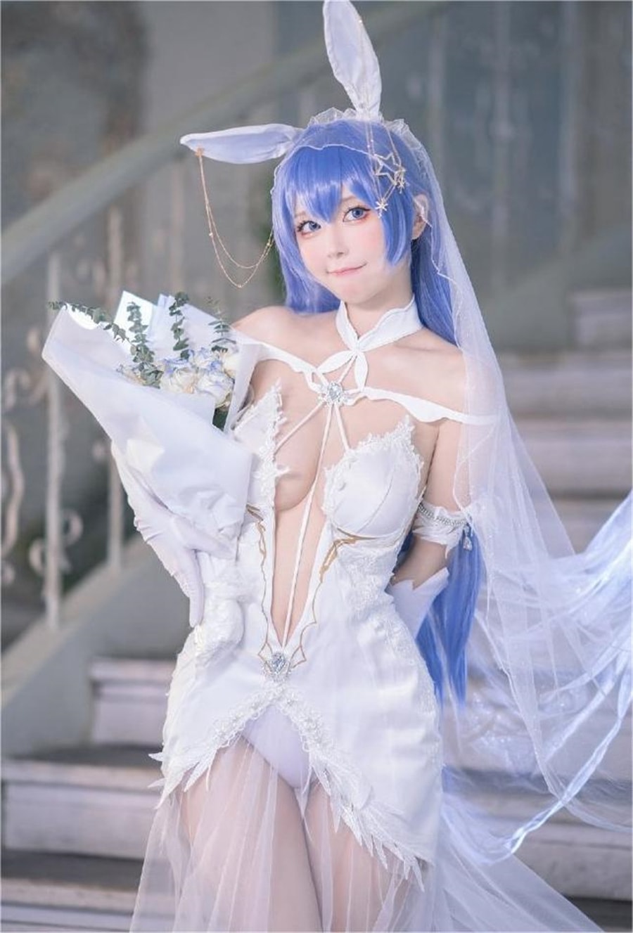 啊板的猫婚纱COS写真