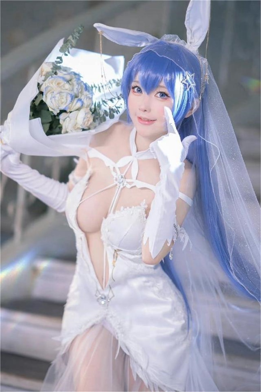 啊板的猫婚纱COS写真