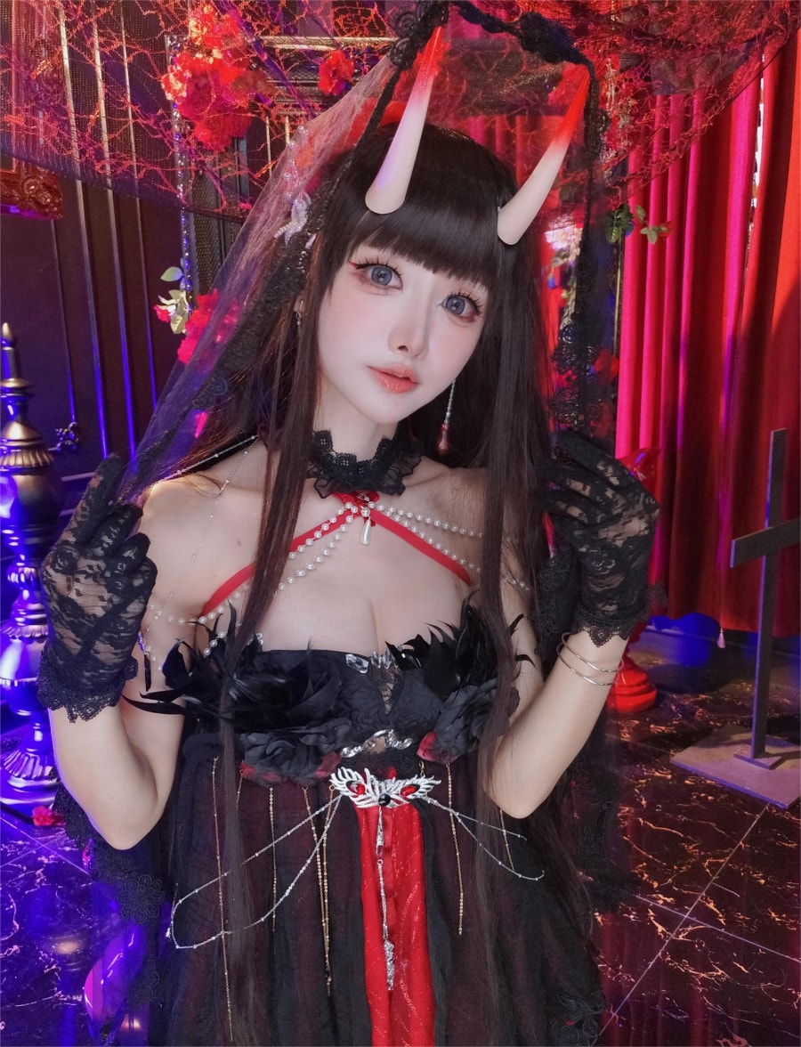 紫氯氯能代婚纱COS