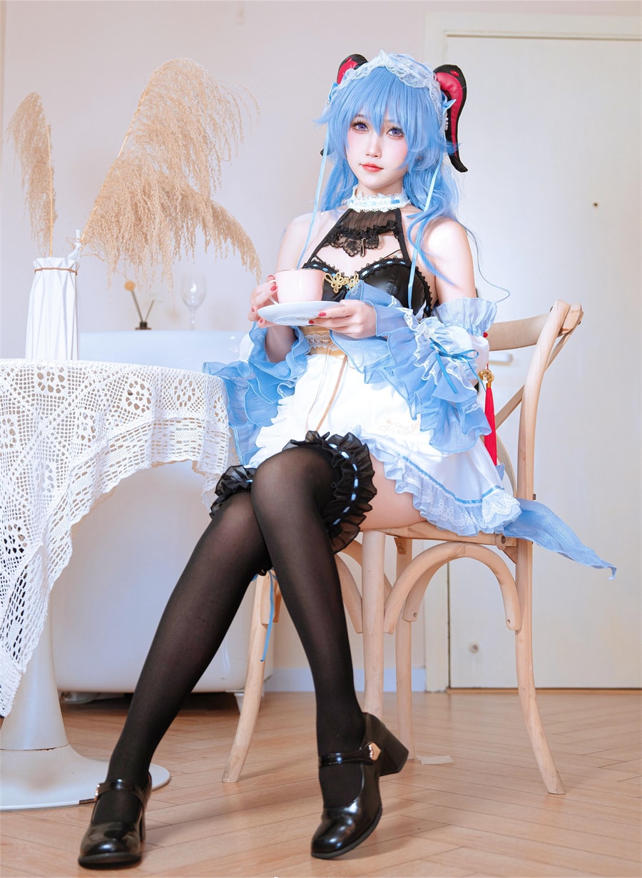 呆猫猫m(不呆猫)cosplay甘雨