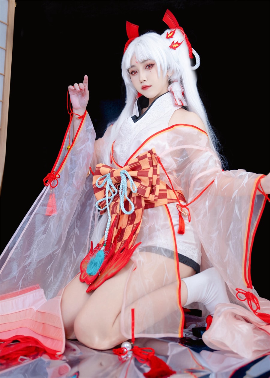 呆猫猫cos不知火美图