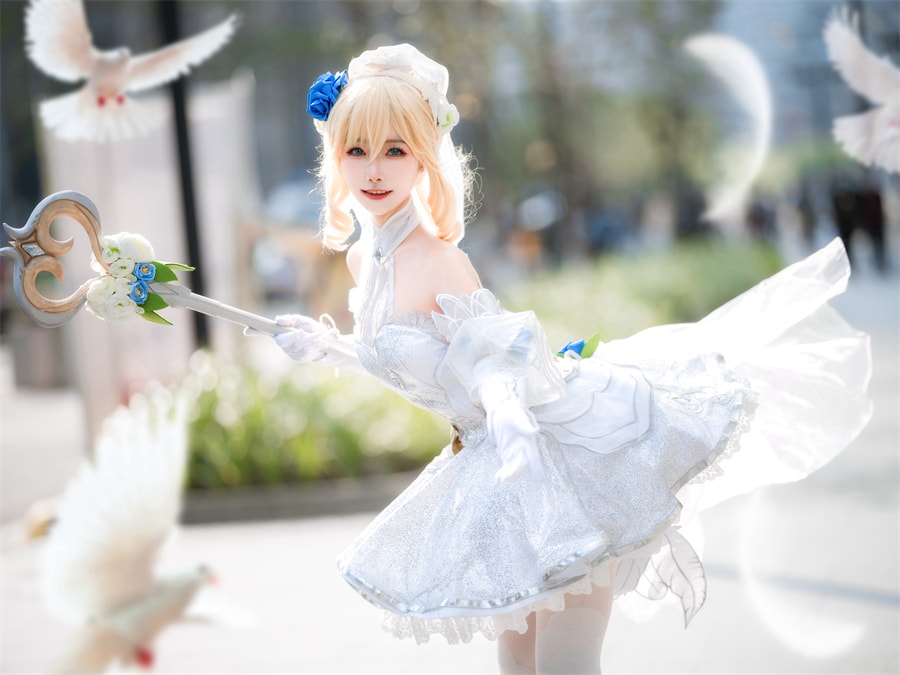 Momoko葵葵拉克丝cosplay