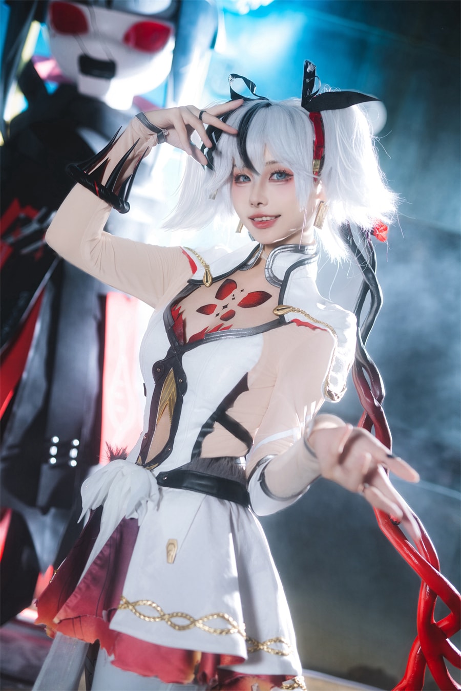 Momoko葵葵cosplay鸣潮·椿