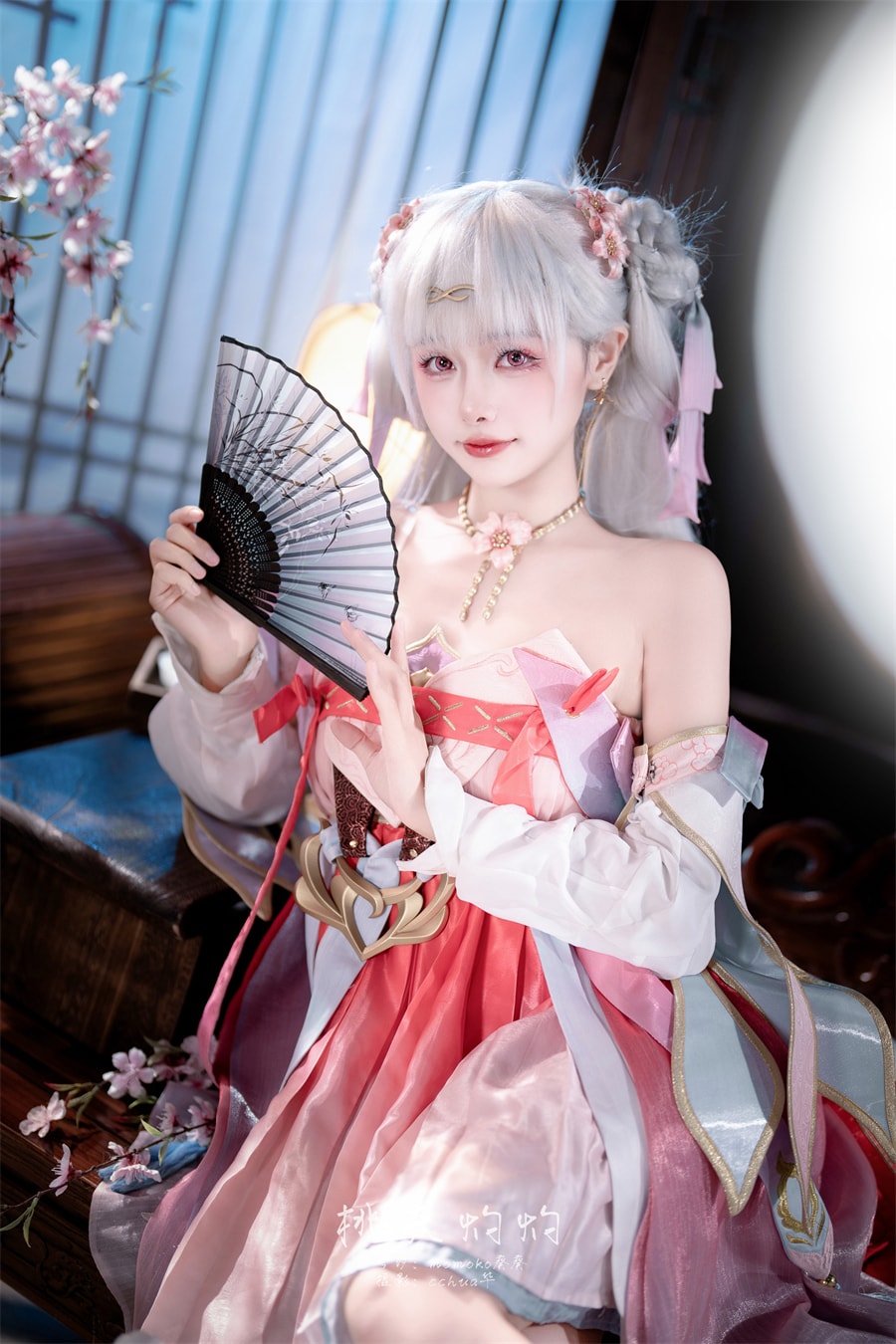 Momoko葵葵cos鸣潮·黎那汐塔