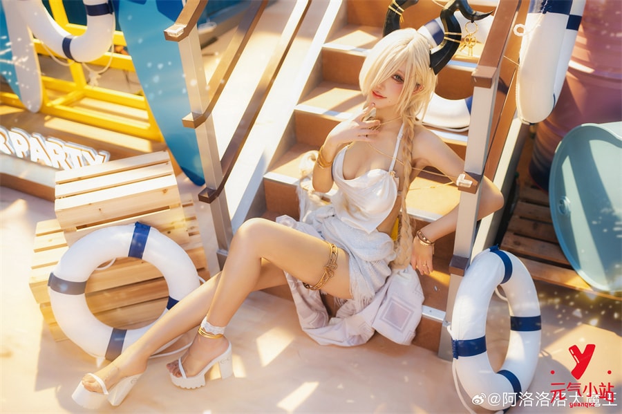 尾张·泳装cosplay#阿洛洛洛大魔王