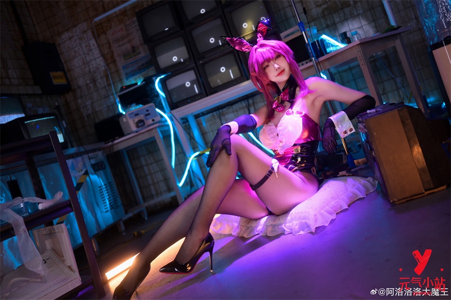 卡芙卡·同人兔女郎cosplay#阿洛洛洛大魔王