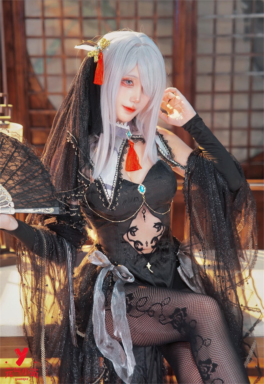 coser是夙卿呀#申鹤花嫁COS