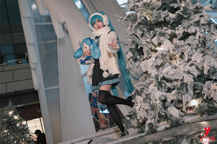 祖木子初音未来雪中JK