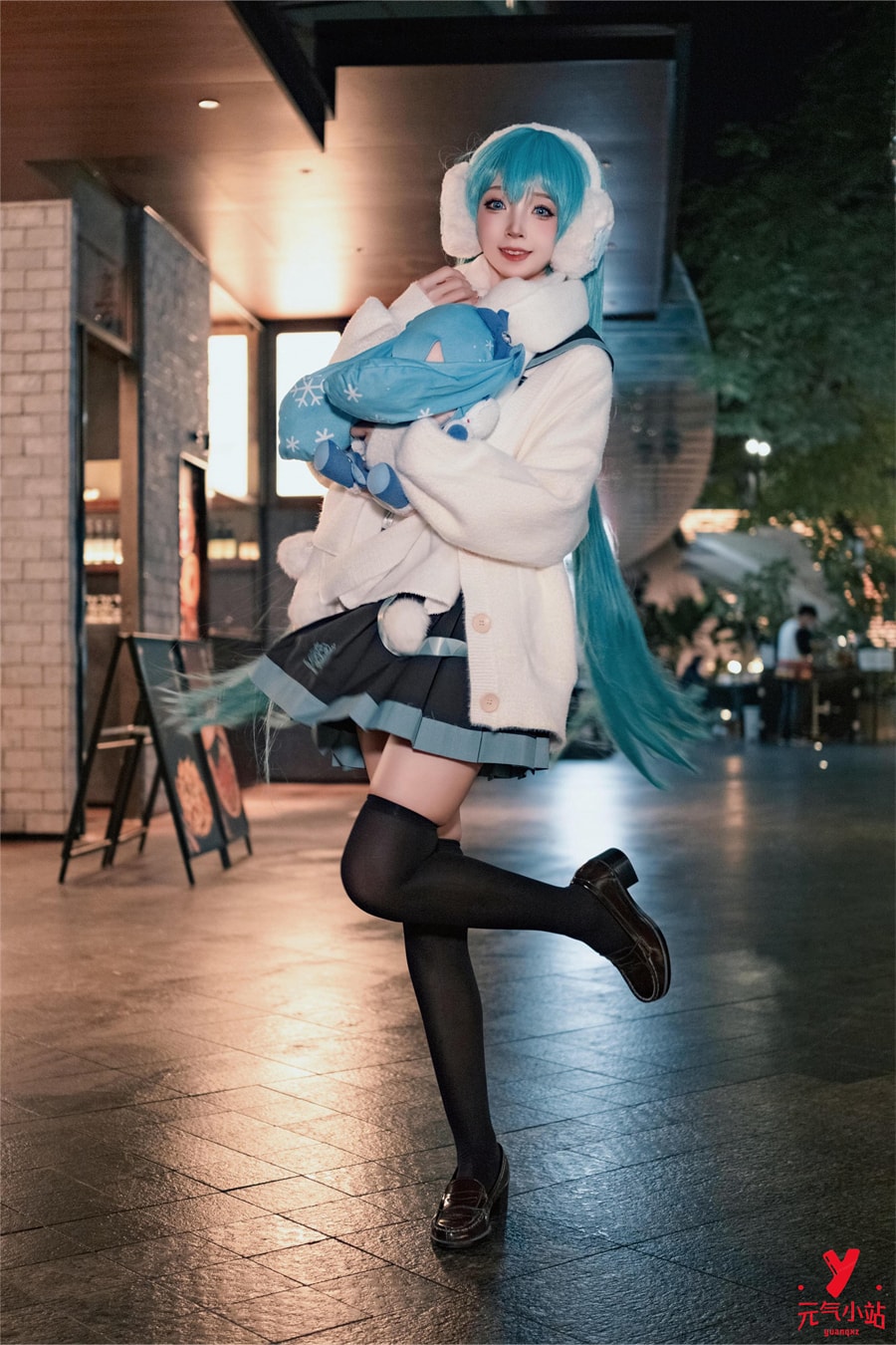 祖木子初音未来雪中JK