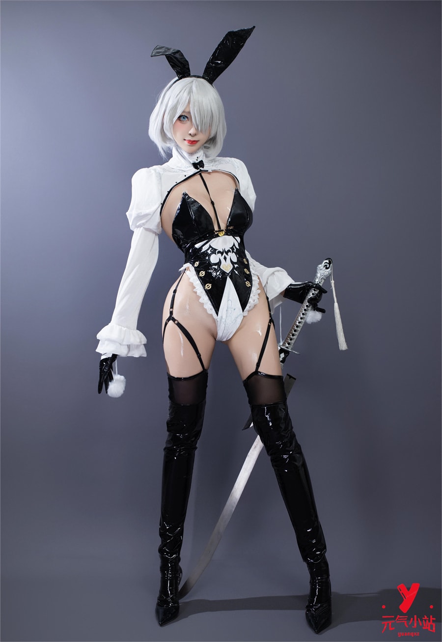 雯粥粥i2B兔女郎cos