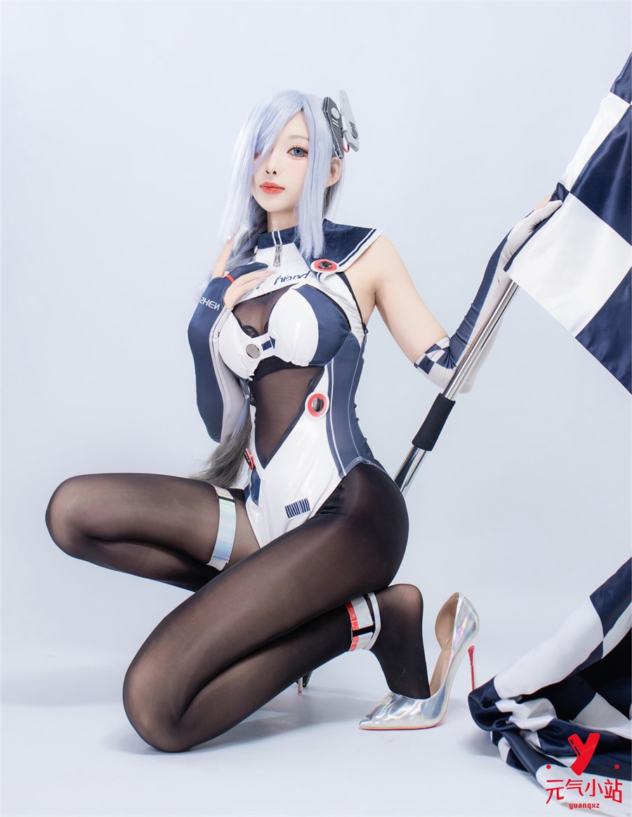 雯粥粥i申鹤赛车娘cos