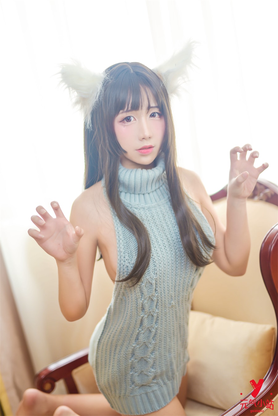九曲Jean露背毛衣