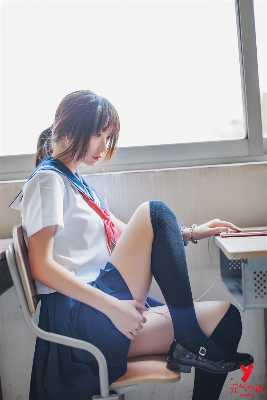 疯猫ss同桌的水手服